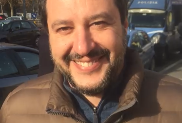 AUGURI DEL MINISTRO AI FUNZIONARI DI POLIZIA