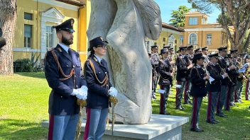 OSPEDALE SPALLANZANI INAUGURATO ANGELO MONUMENTALE