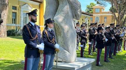 OSPEDALE SPALLANZANI INAUGURATO ANGELO MONUMENTALE